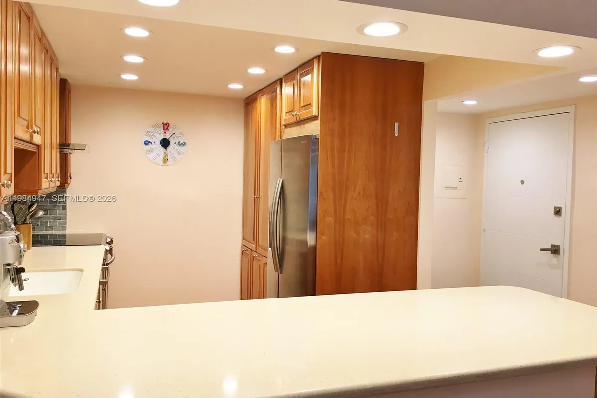 100 Edgewater Dr # 342, Coral Gables FL 33133