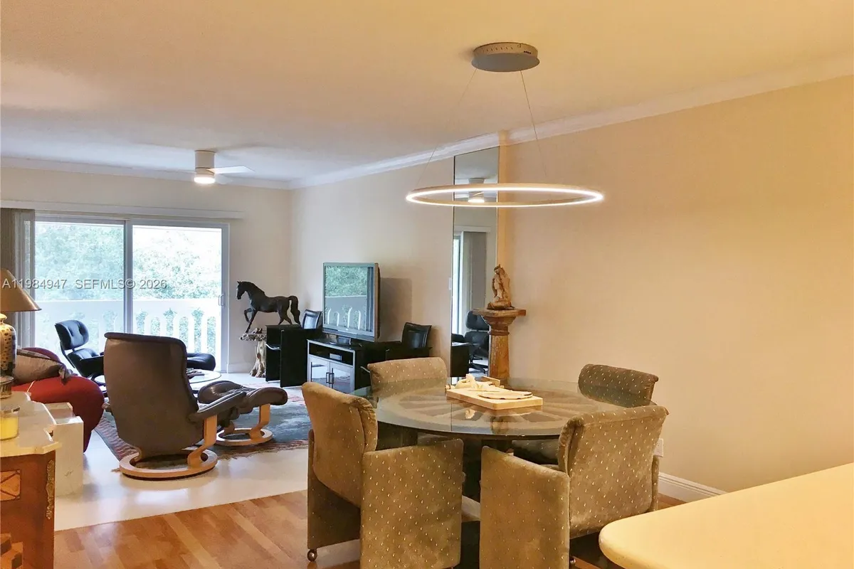 100 Edgewater Dr # 342, Coral Gables FL 33133