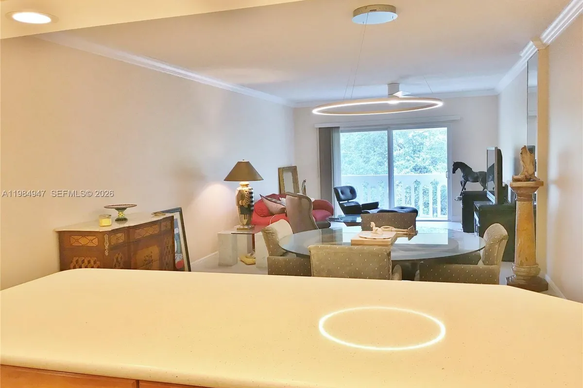 100 Edgewater Dr # 342, Coral Gables FL 33133