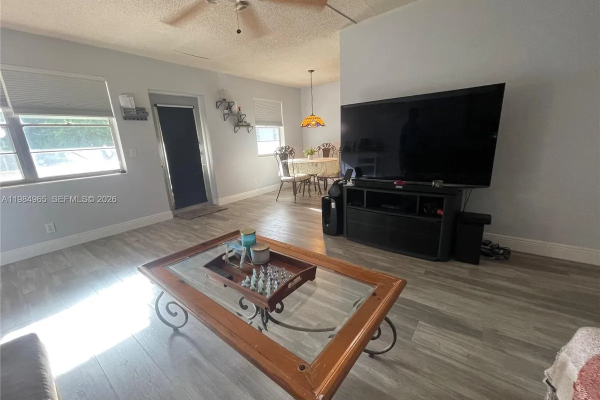 279 Markham M # M, Deerfield Beach FL 33442