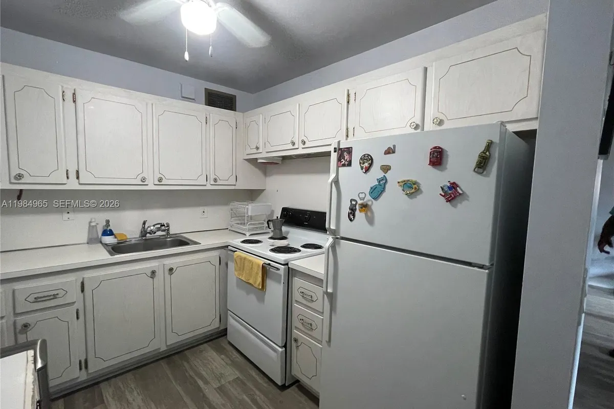 279 Markham M # M, Deerfield Beach FL 33442