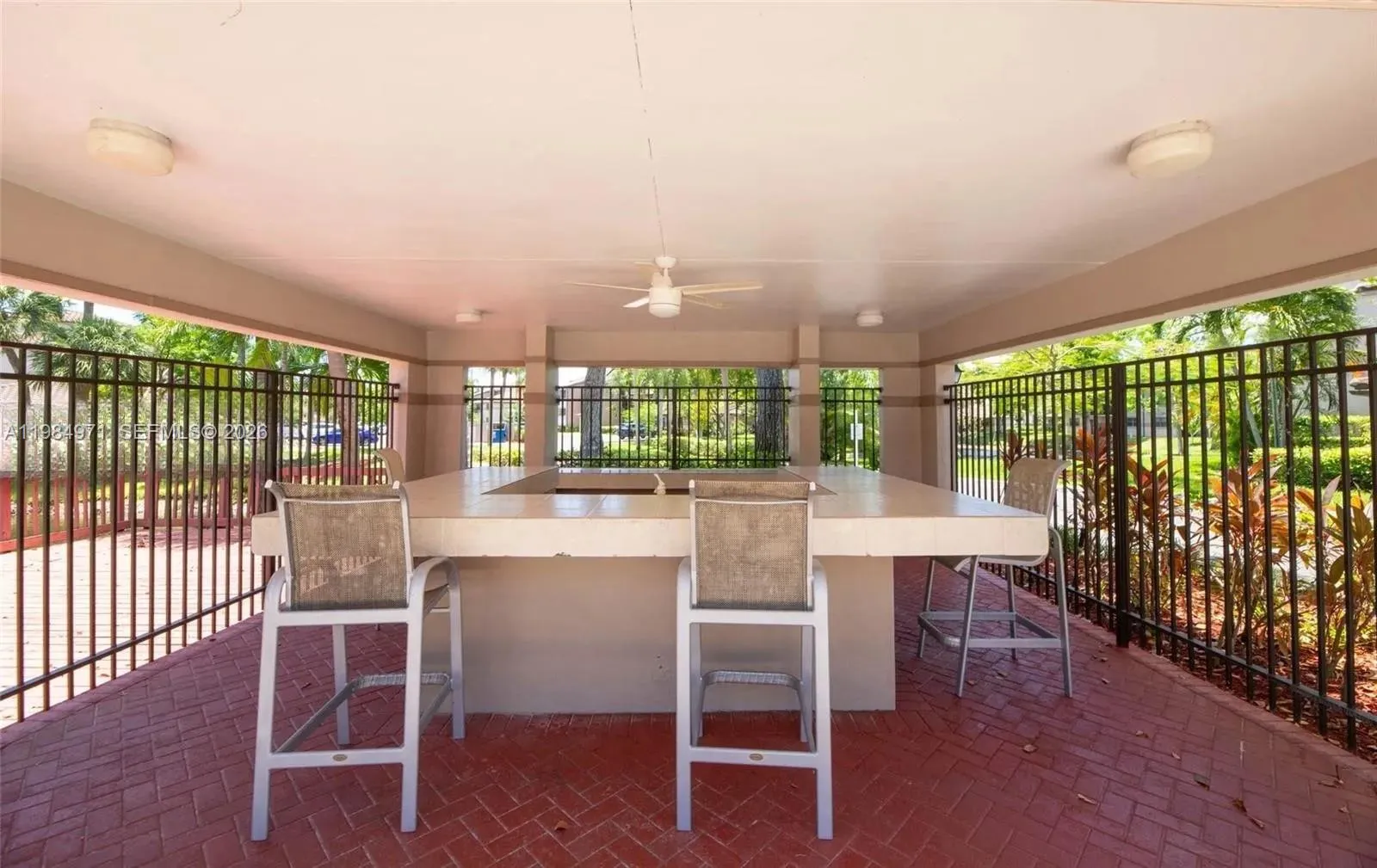 9849 Nob Hill Ln # 9849, Sunrise FL 33351