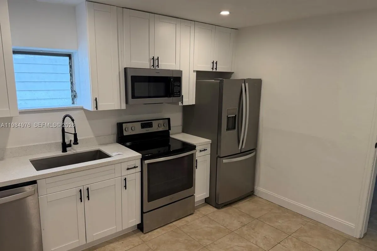 2335 NW 68th St, Miami FL 33147