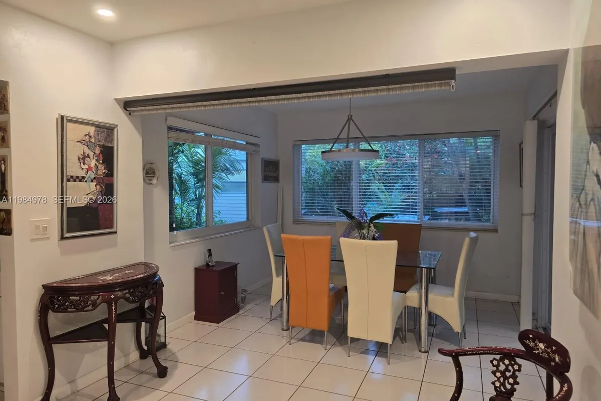 2321 N 57th Ave, Hollywood FL 33021