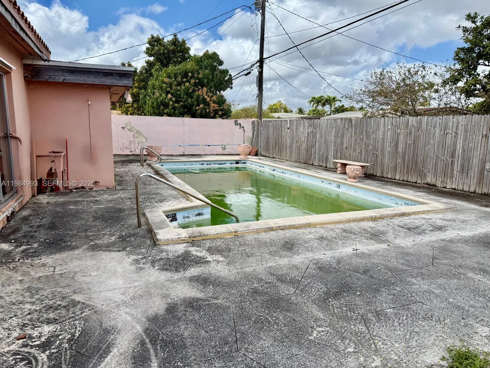 10201 SW 35th St, Miami FL 33165