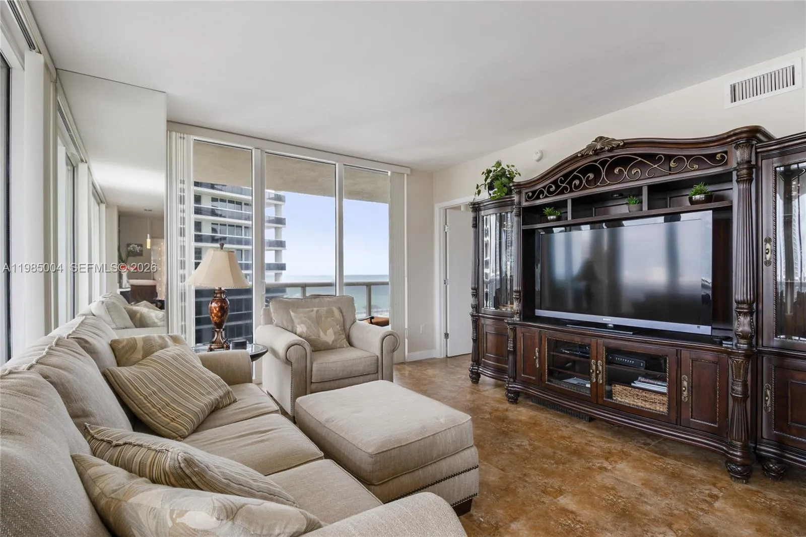 1830 S Ocean Dr # 1108, Hallandale Beach FL 33009