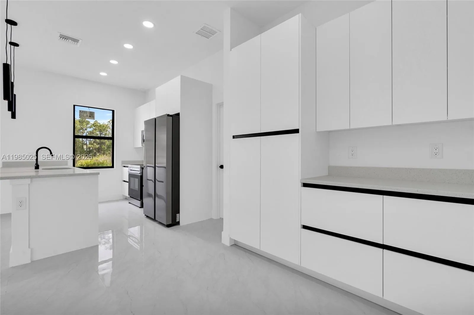 2700 42nd St W, Lehigh Acres FL 33971