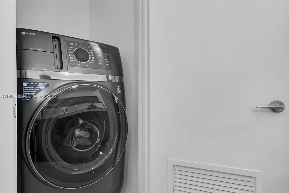 480 NE 31st St # 4805, Miami FL 33137