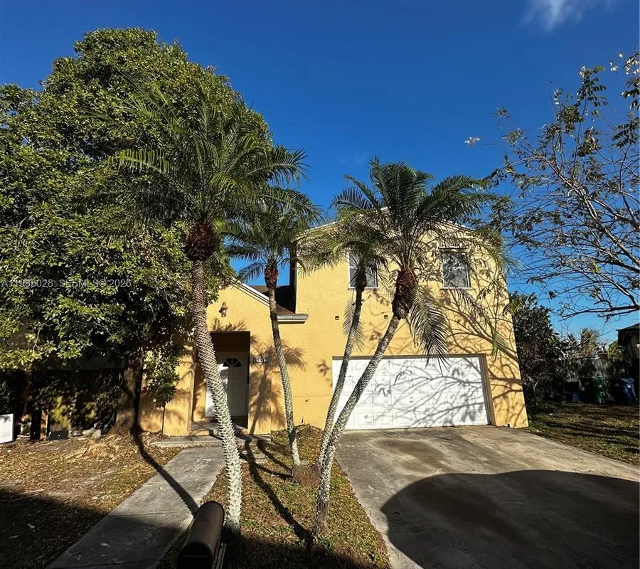 27347 SW 117th Pl, Homestead FL 33032