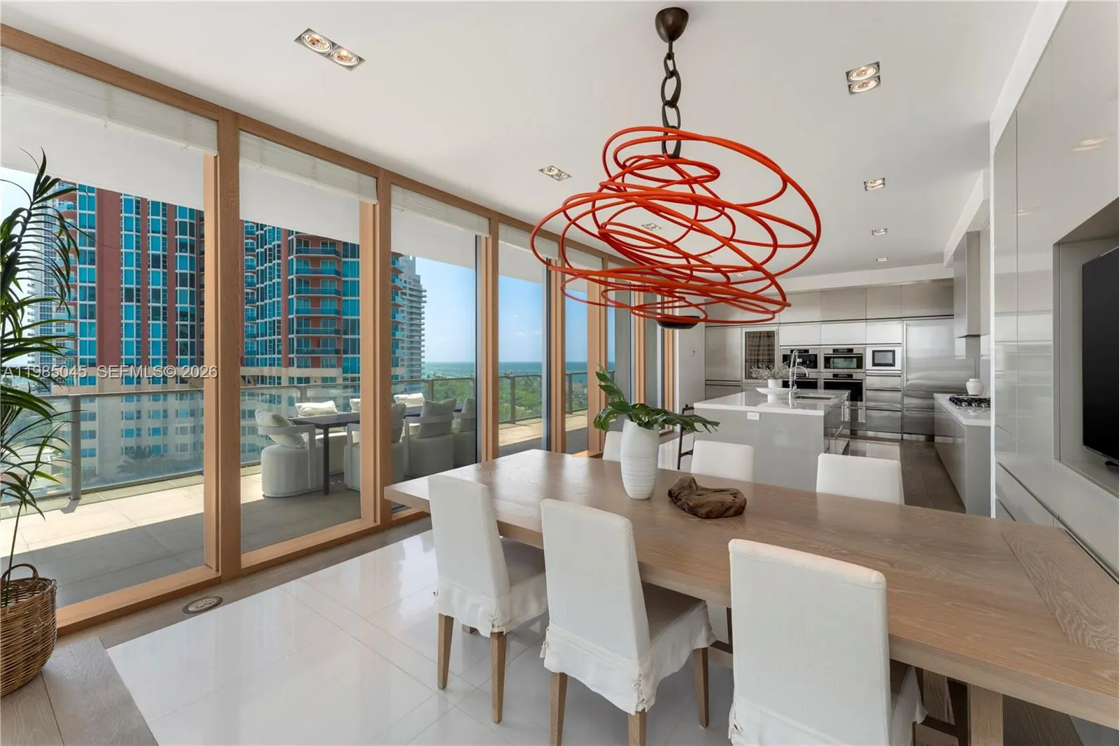 800 S Pointe Dr # 901, Miami Beach FL 33139