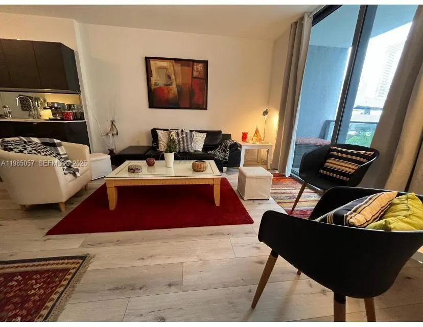 31 SE 6th St # 804, Miami FL 33131