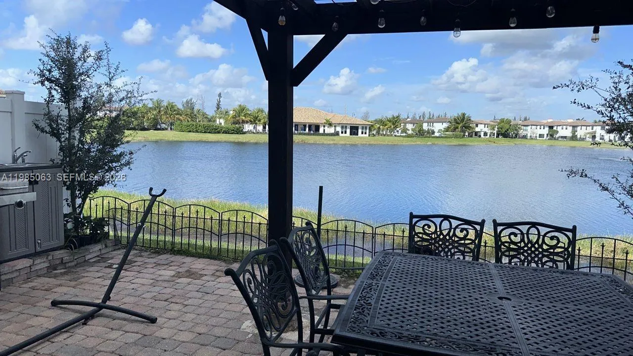 3397 W 94th Ter, Hialeah FL 33018