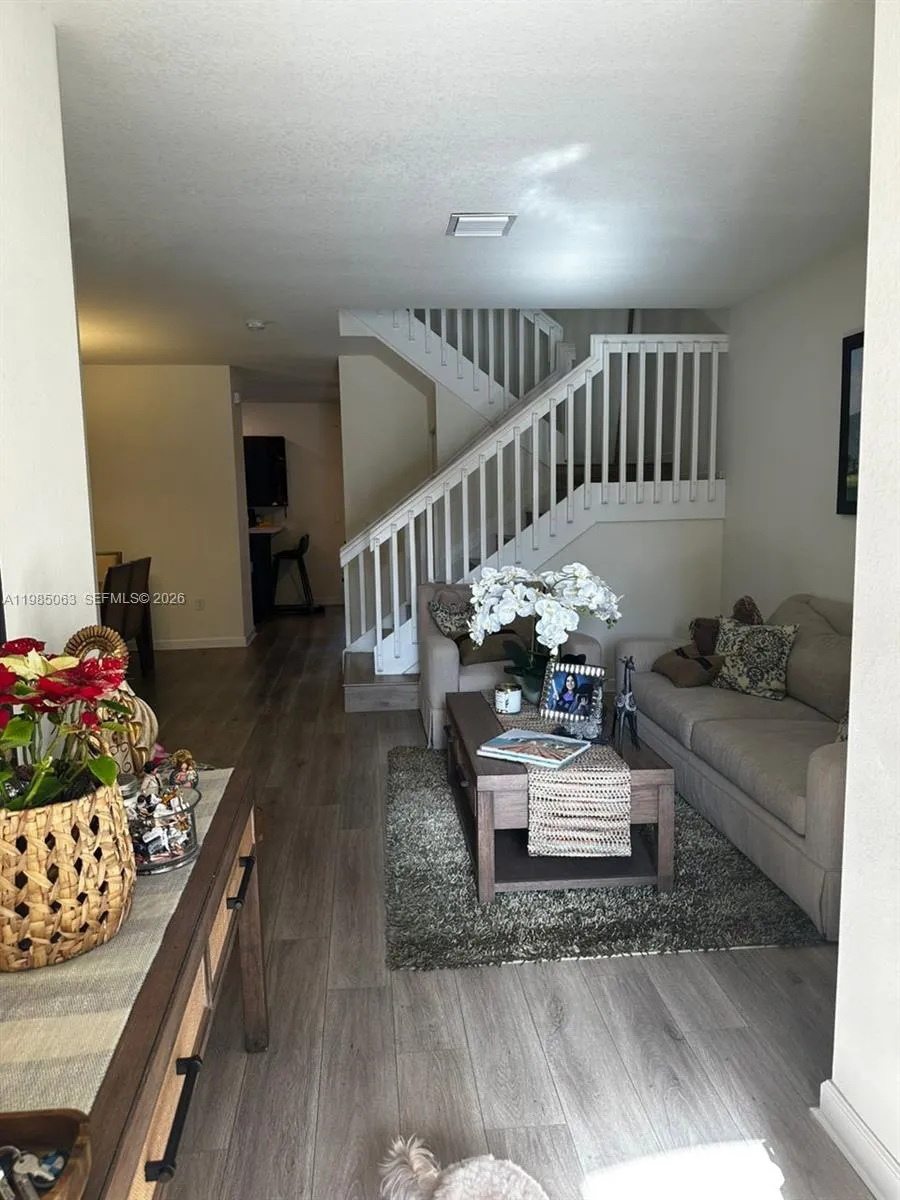 3397 W 94th Ter, Hialeah FL 33018