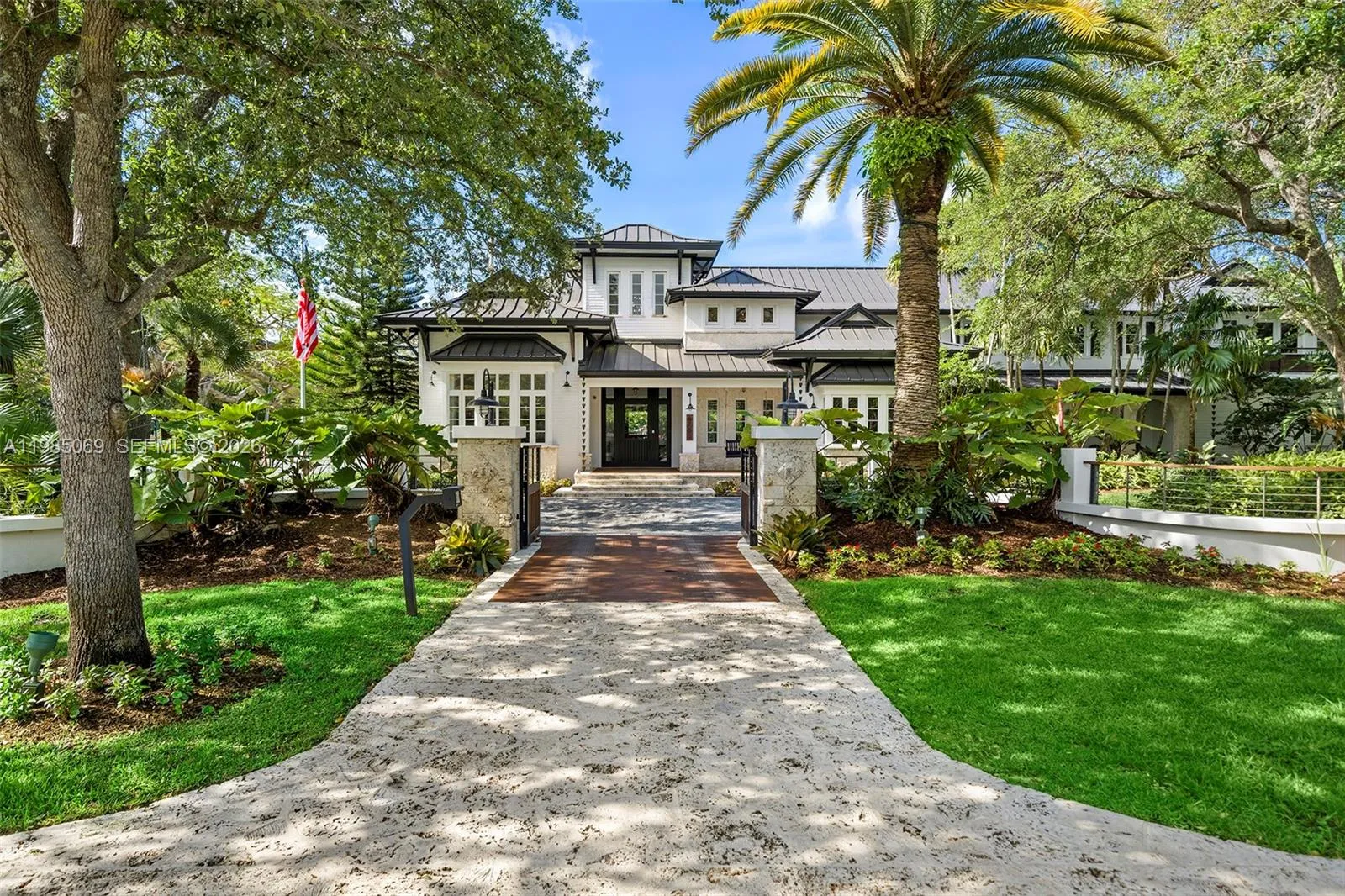 6700 SW 132nd St, Pinecrest FL 33156