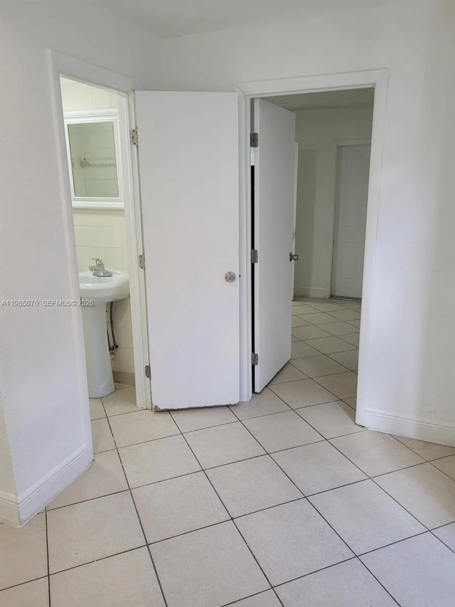 2910 NW 6th Ct # 2, Pompano Beach FL 33069