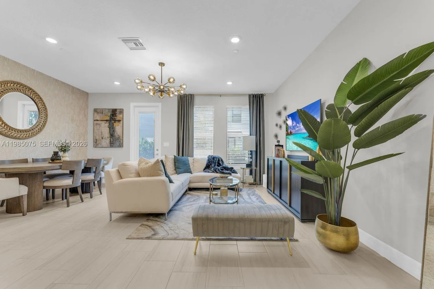 8351 NW 7th Ct, Plantation FL 33324