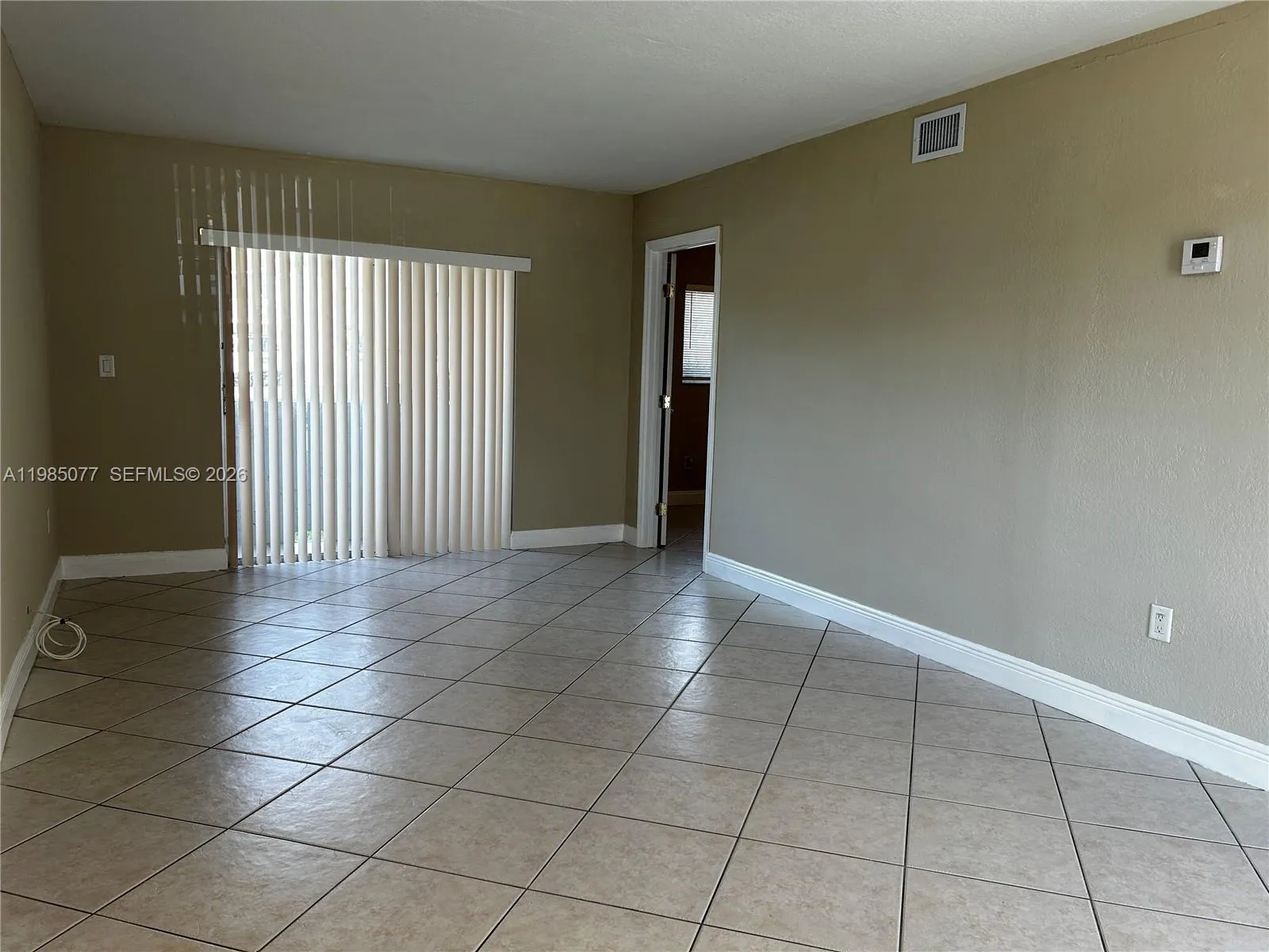 6091 W 22nd Ct # 101, Hialeah FL 33016