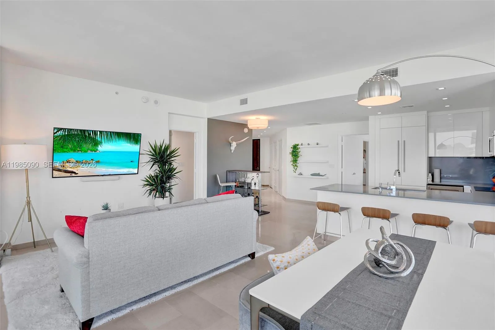 88 SW 7th St # 3511, Miami FL 33130