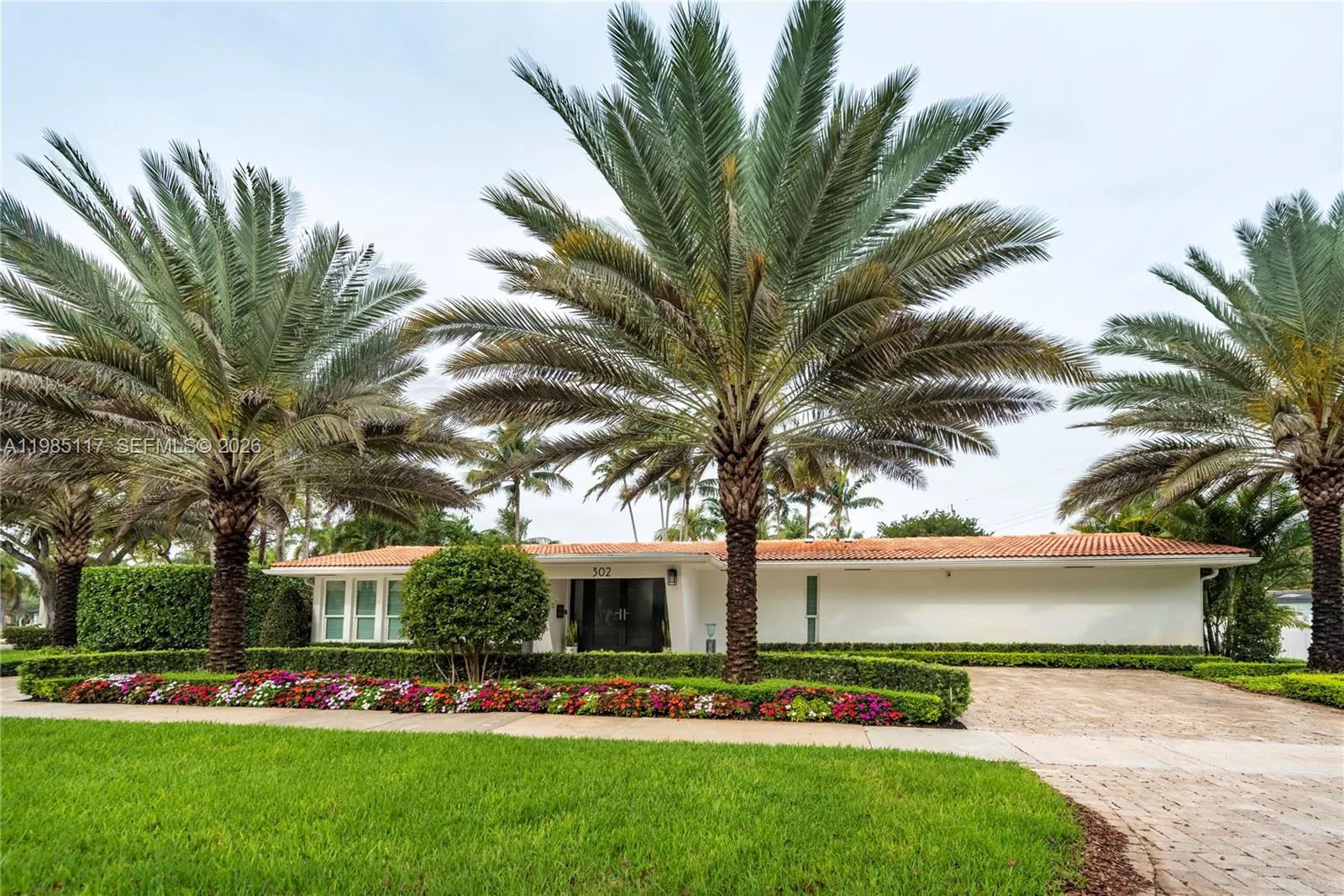 302 N Highland Dr, Hollywood FL 33021