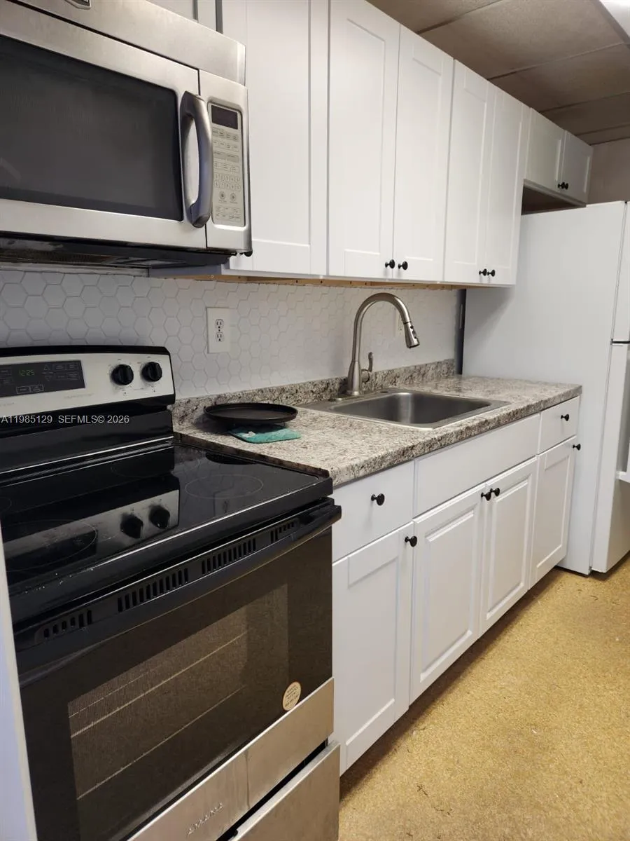 1450 NE 170th St # 210, North Miami Beach FL 33162