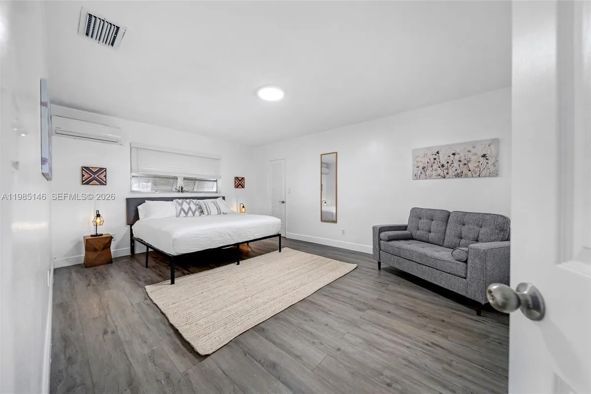 8420 Pasadena Blvd, Pembroke Pines FL 33024