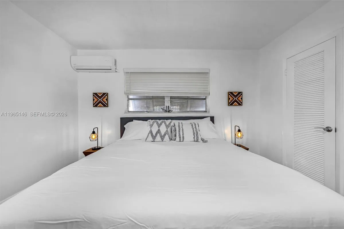 8420 Pasadena Blvd, Pembroke Pines FL 33024