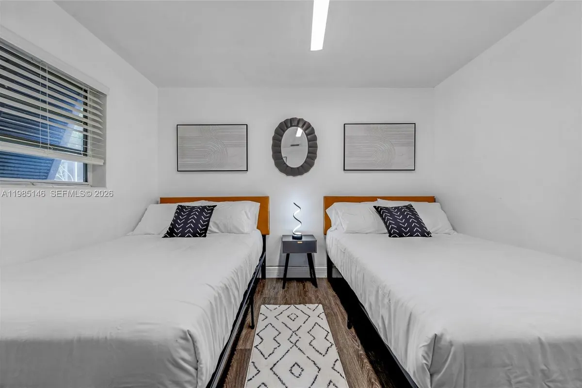 8420 Pasadena Blvd, Pembroke Pines FL 33024