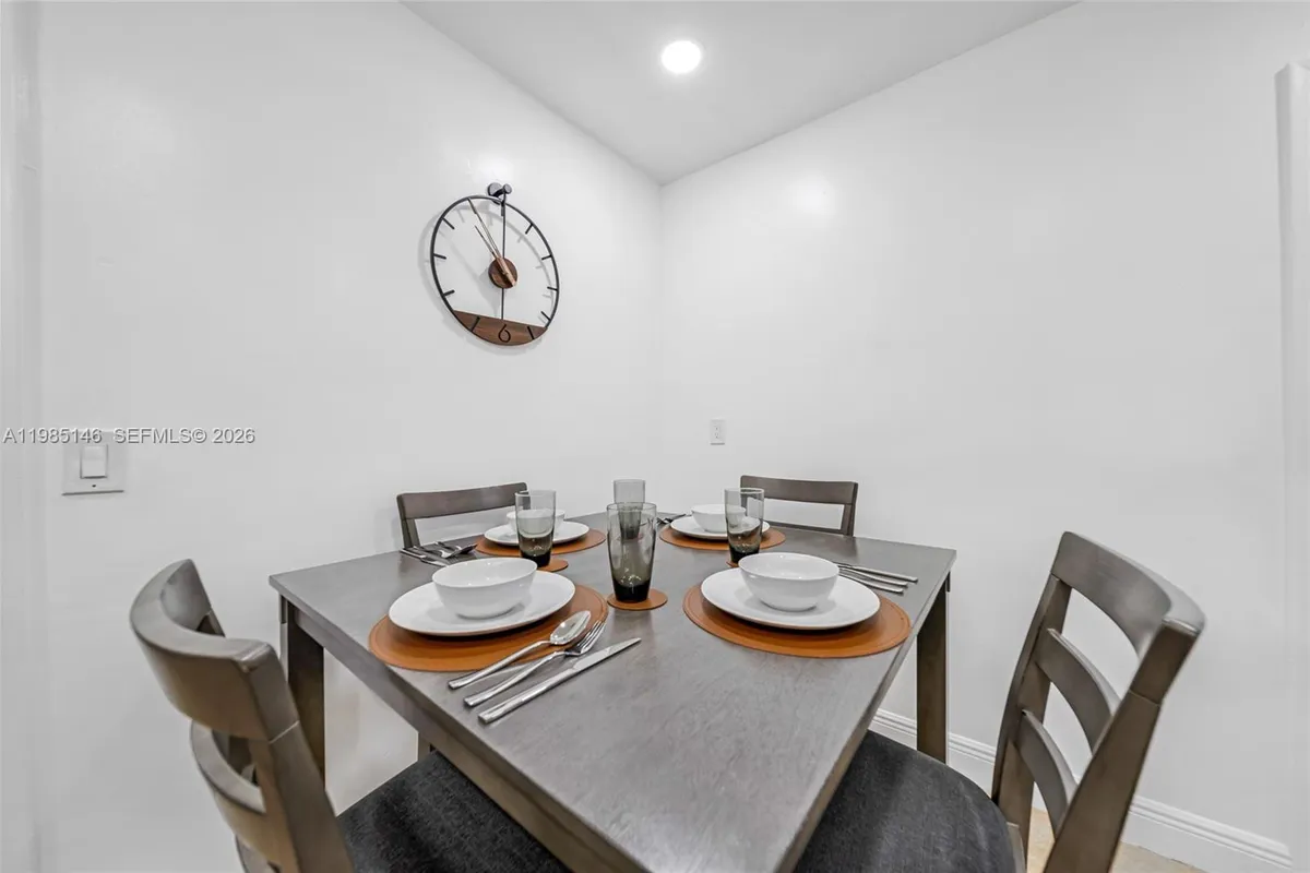 8420 Pasadena Blvd, Pembroke Pines FL 33024