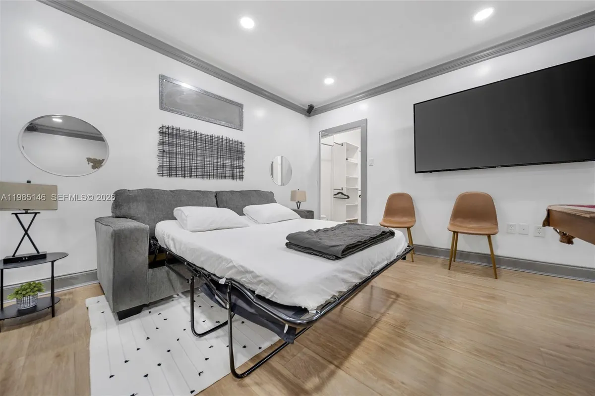 8420 Pasadena Blvd, Pembroke Pines FL 33024