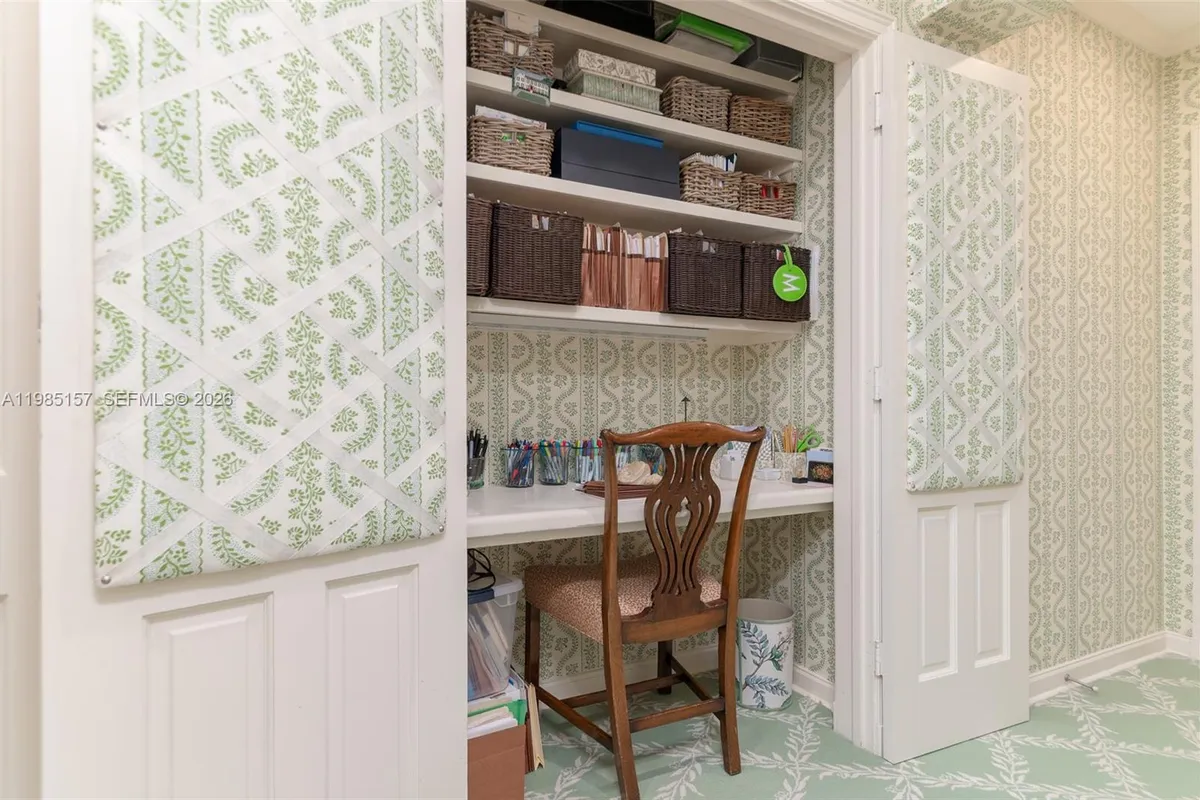 74 Gomez Rd, Jupiter Island FL 33455