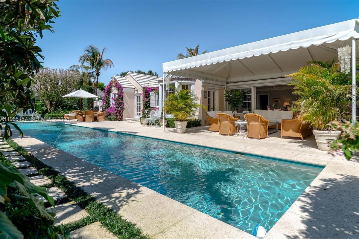 74 Gomez Rd, Jupiter Island FL 33455