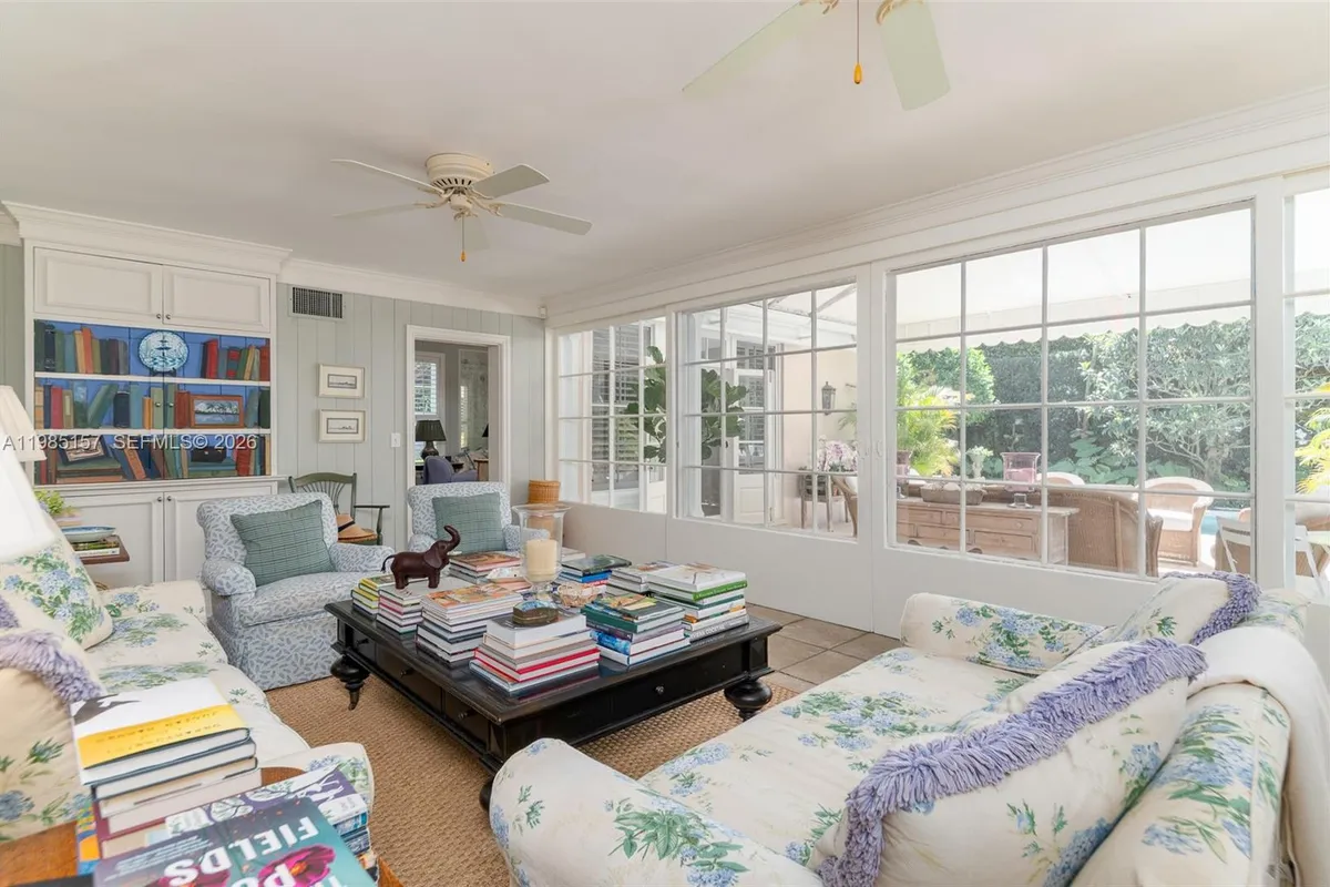 74 Gomez Rd, Jupiter Island FL 33455