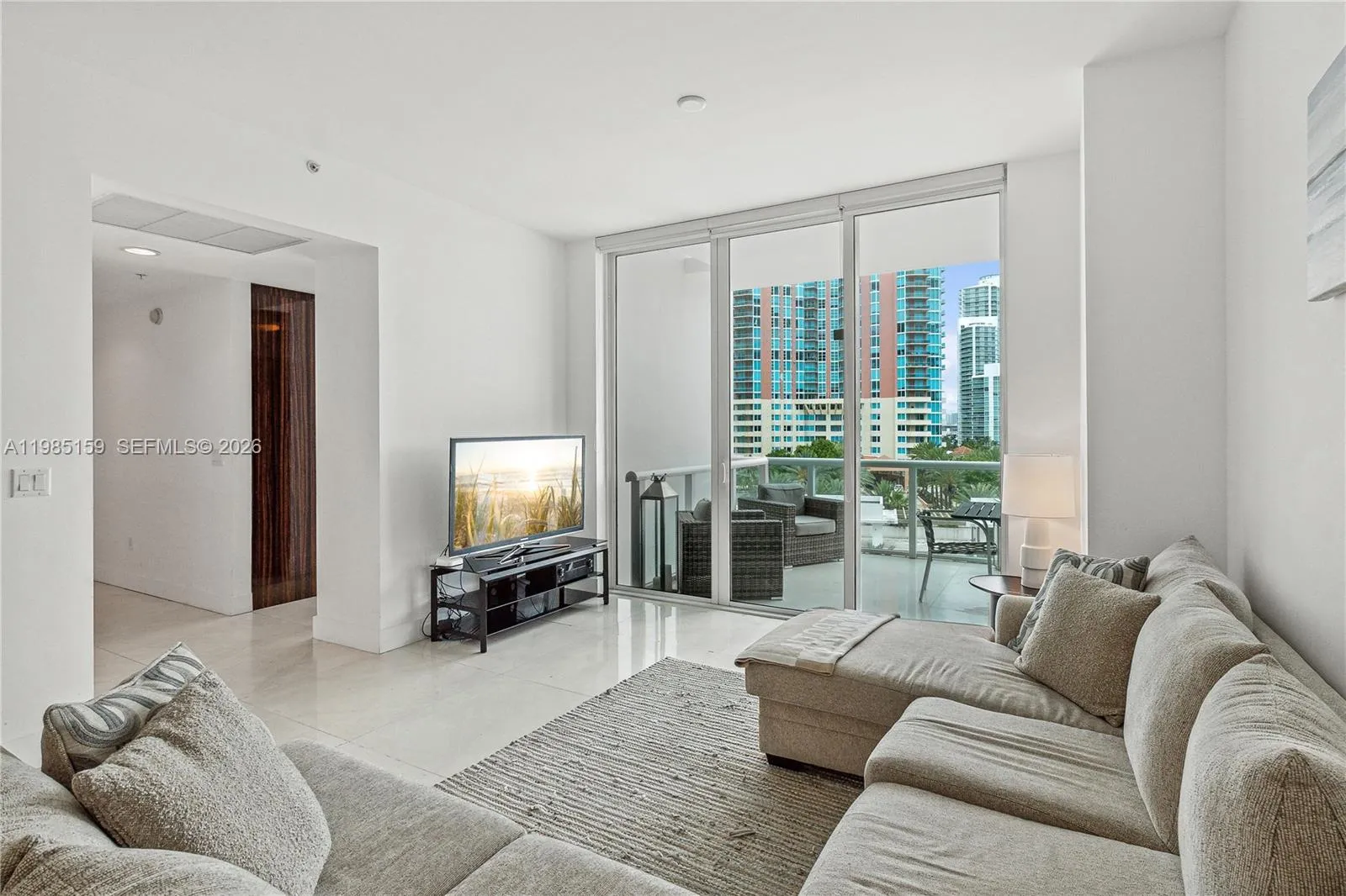 50 S Pointe Dr # 805, Miami Beach FL 33139