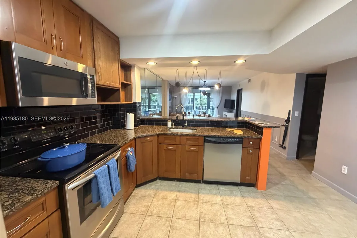 896 N Federal Hwy # 326, Lantana FL 33462