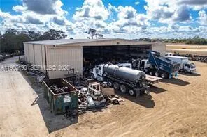 1525 Forestry Division Rd, La Belle FL 33935