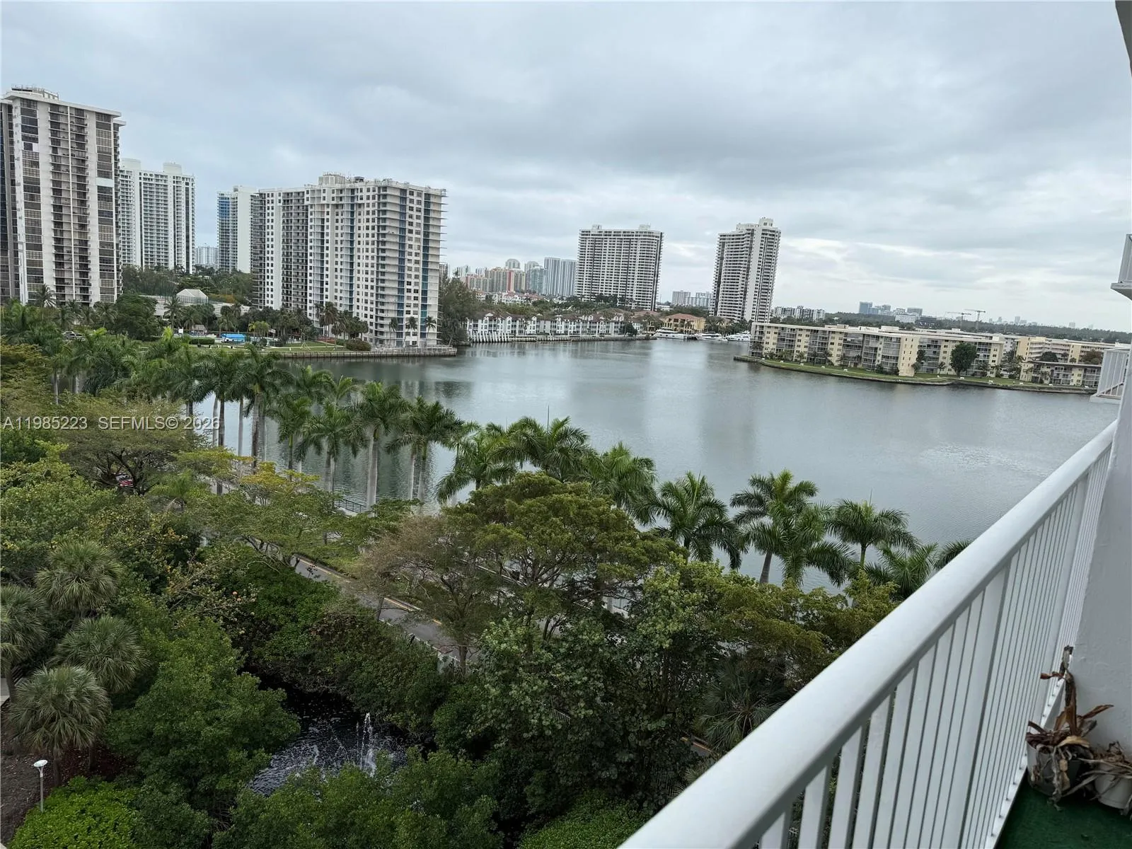 2801 NE 183rd St # 912W, Aventura FL 33160