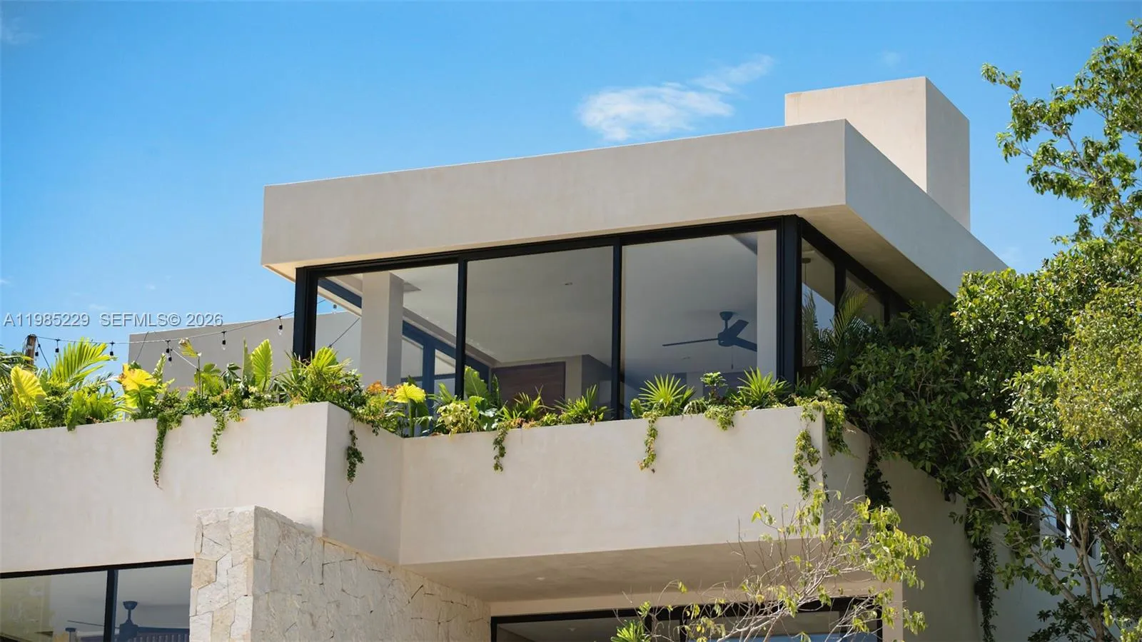 5GWV+2H N/A, FL 33133