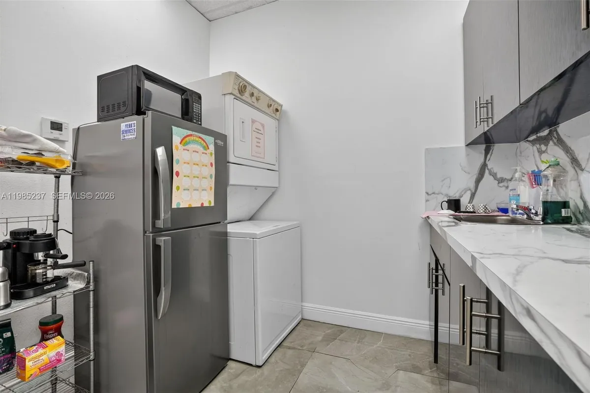 Full Service Beauty Salon For Sale In Bird Road, Miami FL 33165