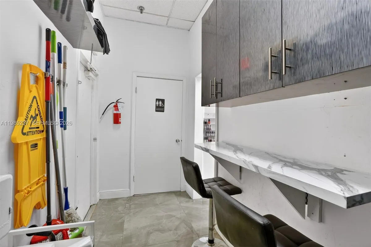 Full Service Beauty Salon For Sale In Bird Road, Miami FL 33165