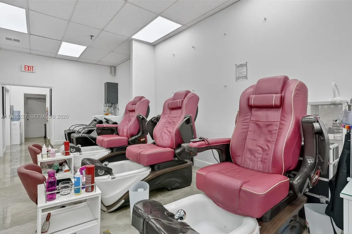 Full Service Beauty Salon For Sale In Bird Road, Miami FL 33165