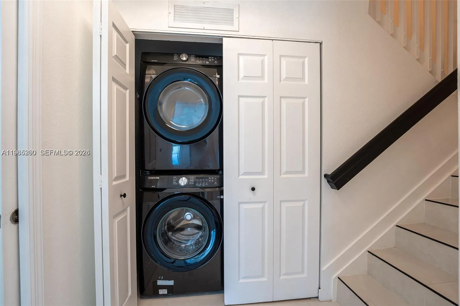 8800 NW 97th Ave # 207, Doral FL 33178