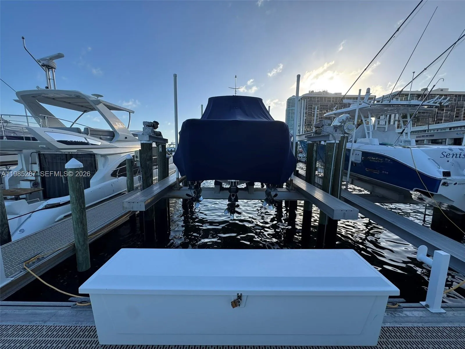 1901 Brickell Ave, Miami FL 33129