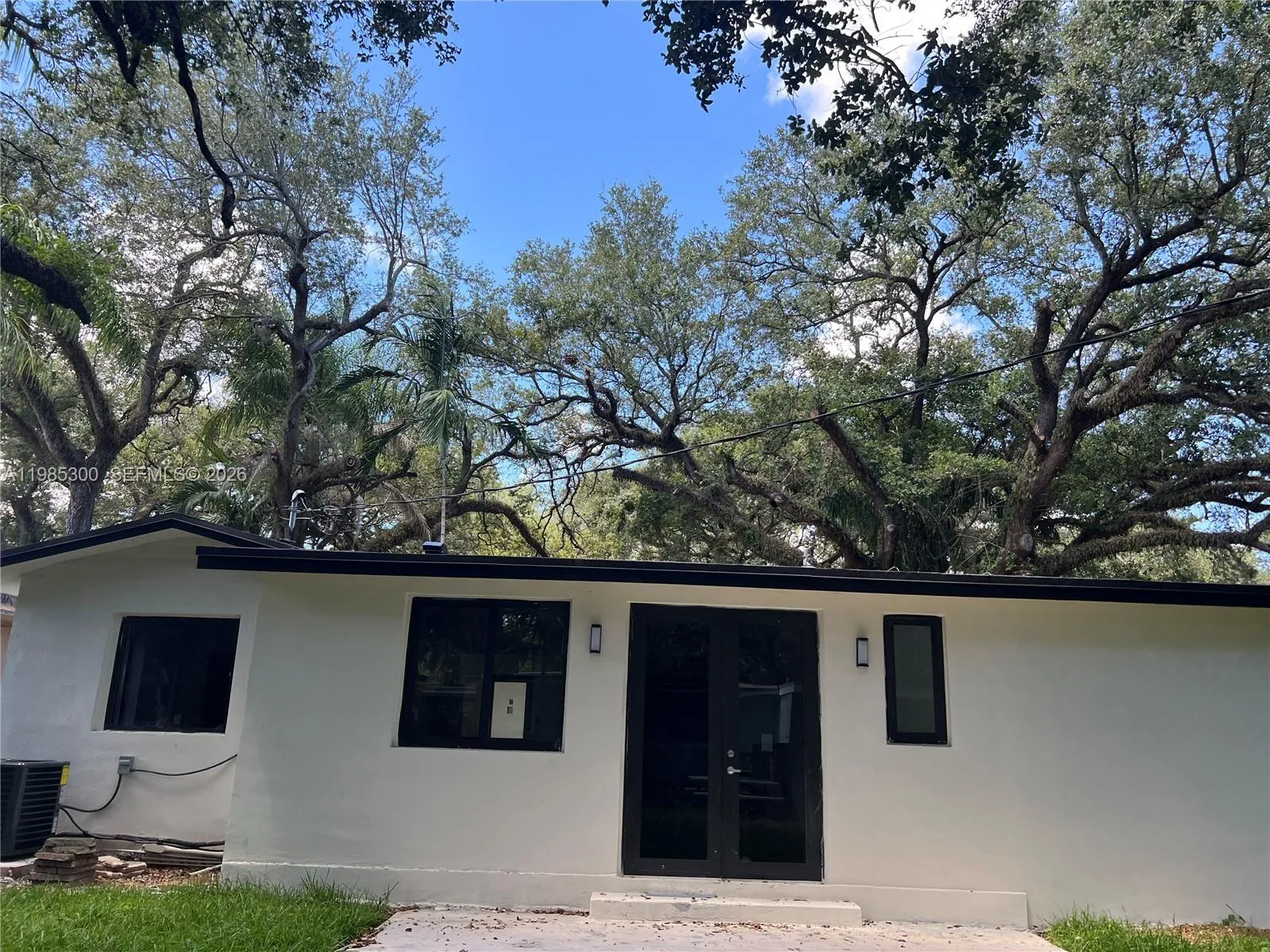 666 NE 164th Ter, Miami FL 33162