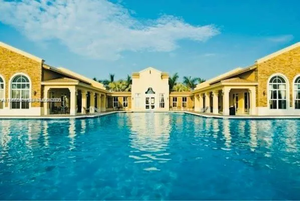 3380 NE 9th St # 203, Homestead FL 33033