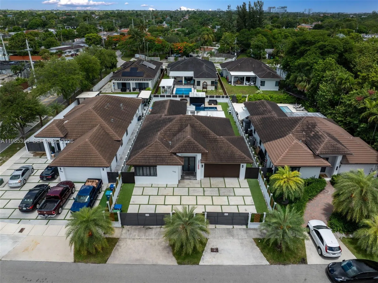 1550 SW 89th Ct, Miami FL 33174