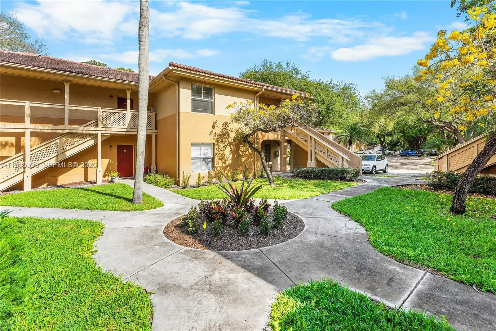 4759 Via Palm Lks # 312, West Palm Beach FL 33417