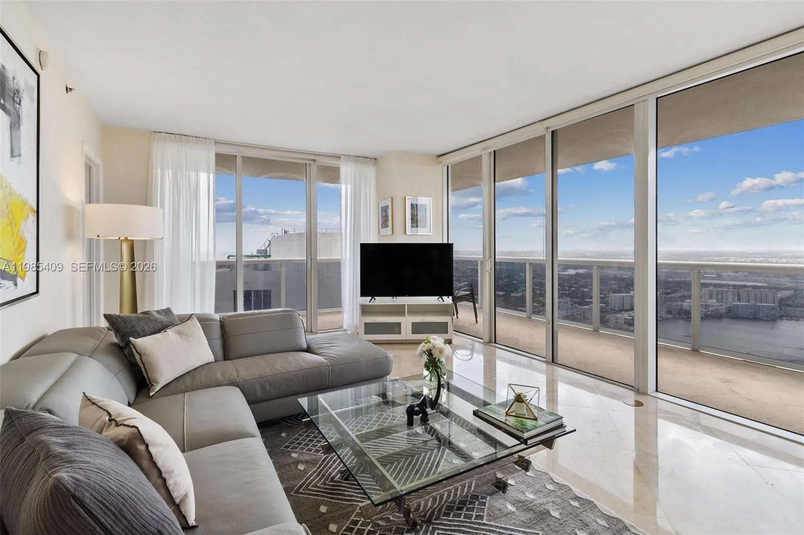 1830 S Ocean Dr # 4706, Hallandale Beach FL 33009