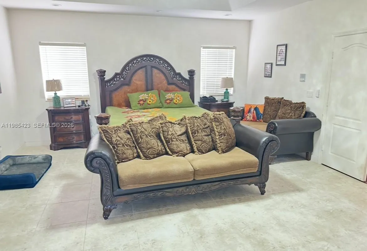 1958 SE 23rd Ct, Homestead FL 33035