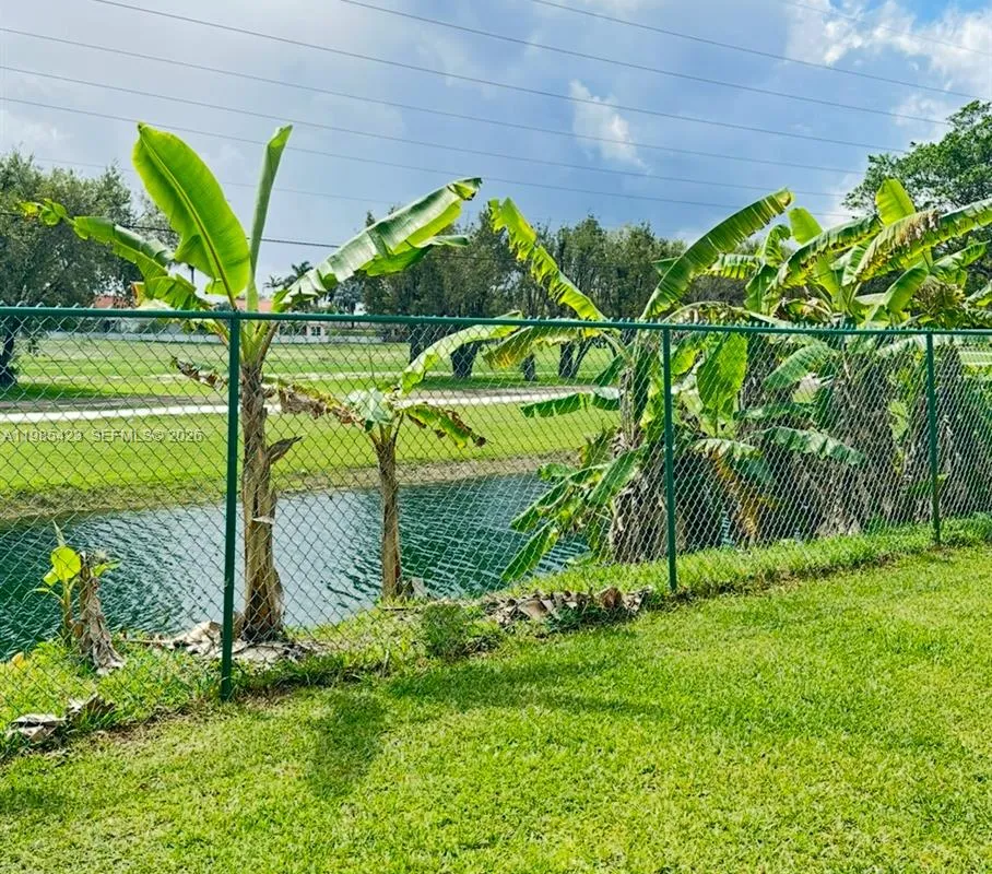 1958 SE 23rd Ct, Homestead FL 33035