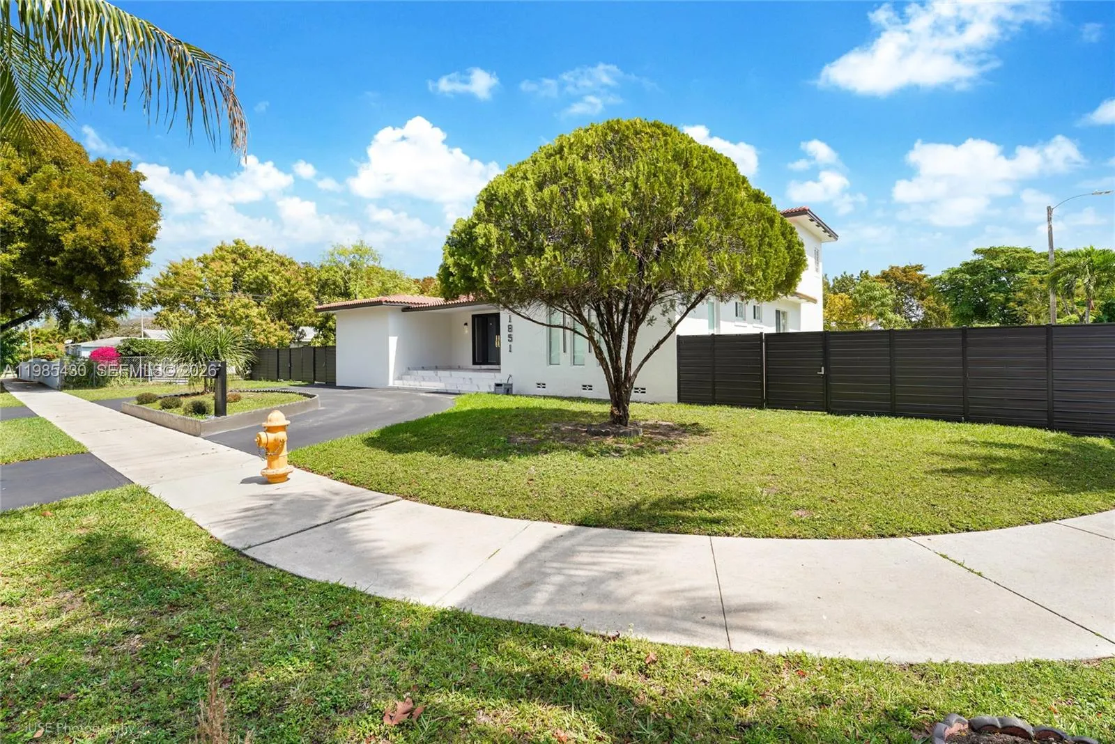 1851 NW 32nd Ave, Miami FL 33125